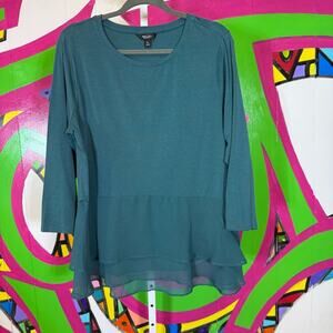 Simply Vera Vera Wang Green Asymmetrical Peplum Blouse. Size XL. Excellent cond!